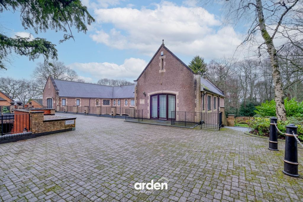 Property photo 1 of 11