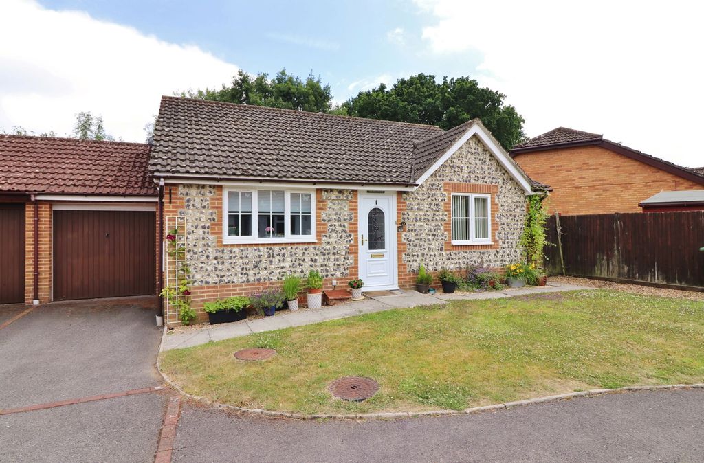 Property photo 1 of 16