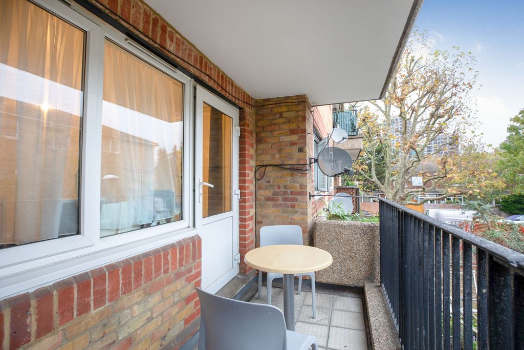 Property photo 2 of 15 Balcony