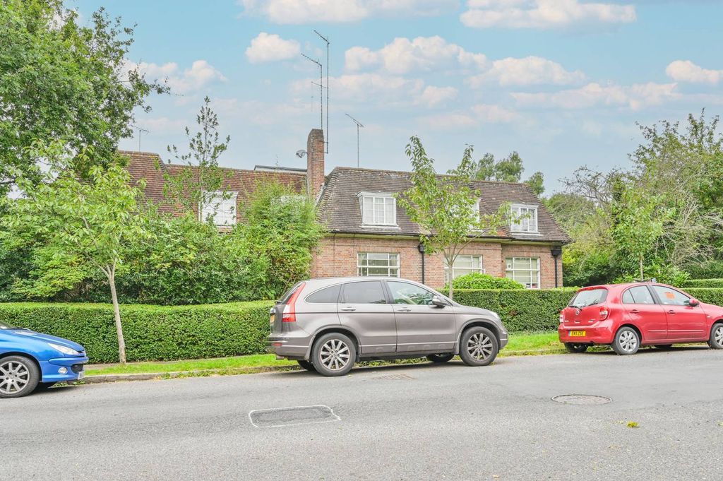 Property photo 2 of 6