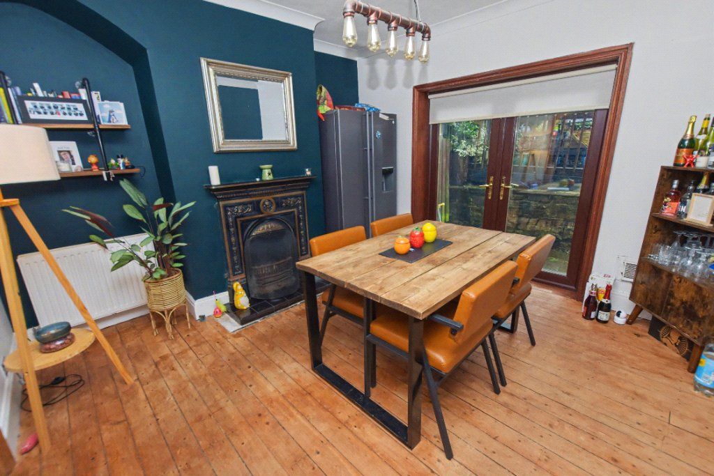 Property photo 3 of 14 Dining Room