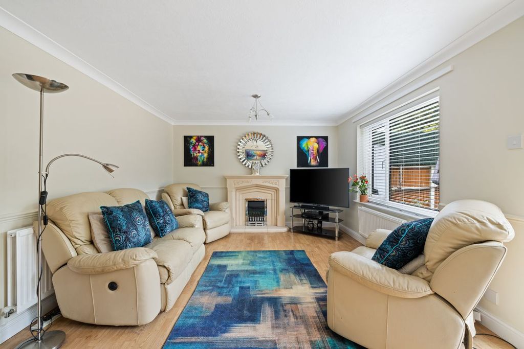 Property photo 3 of 25