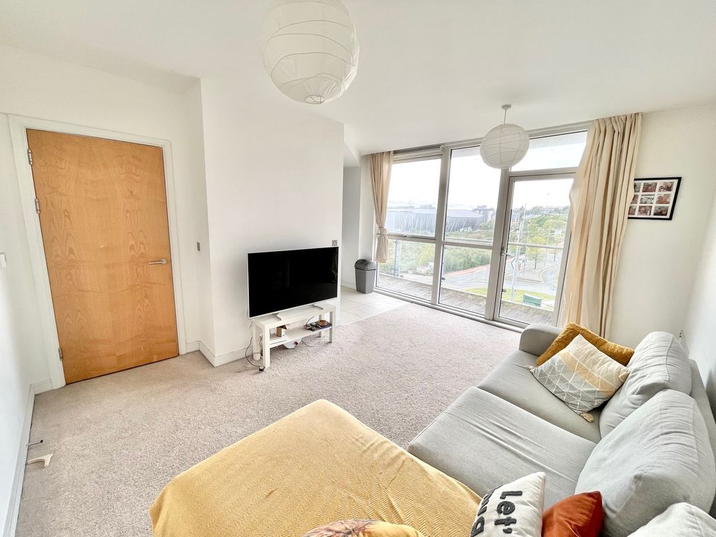 Property photo 2 of 8 Image