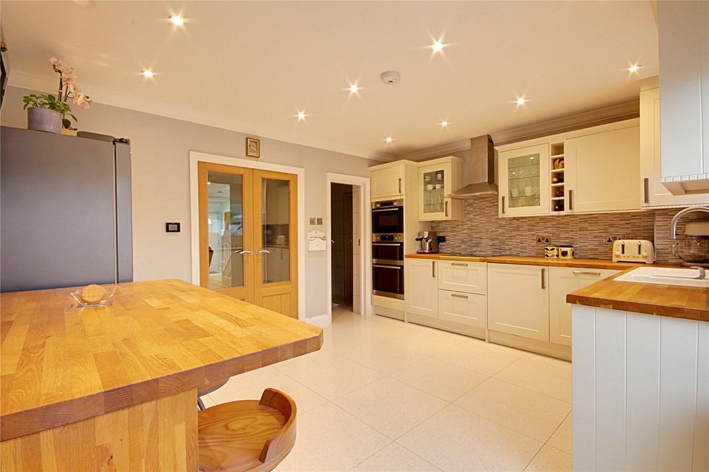 Property photo 3 of 26 Picture No. 07