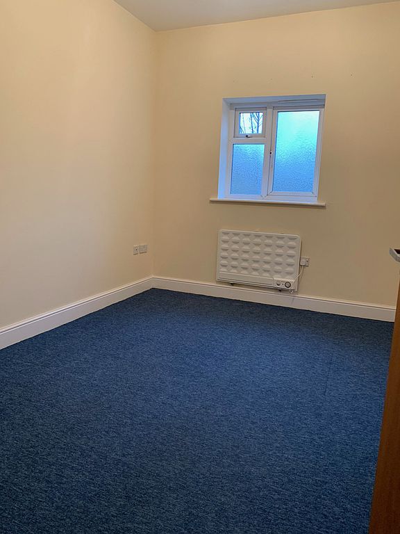Property photo 3 of 4
