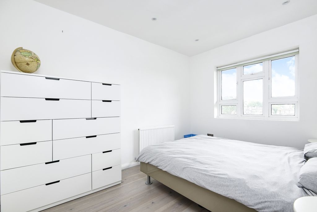 Property photo 2 of 7 330397 (4)