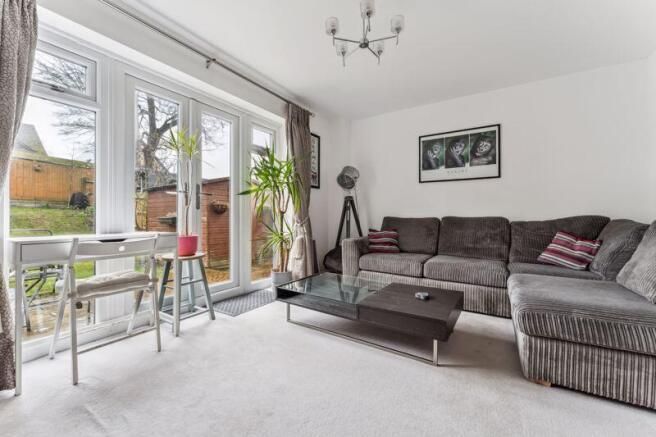 Property photo 2 of 25 Living