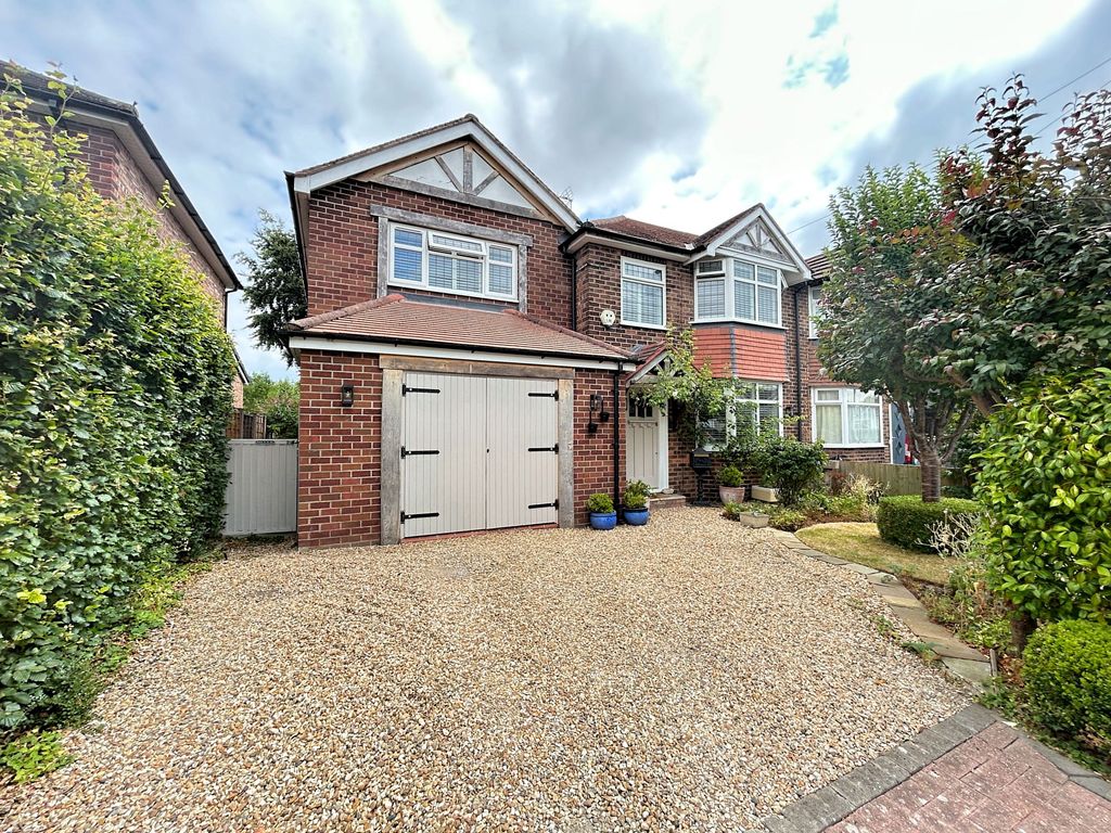 Property photo 1 of 41