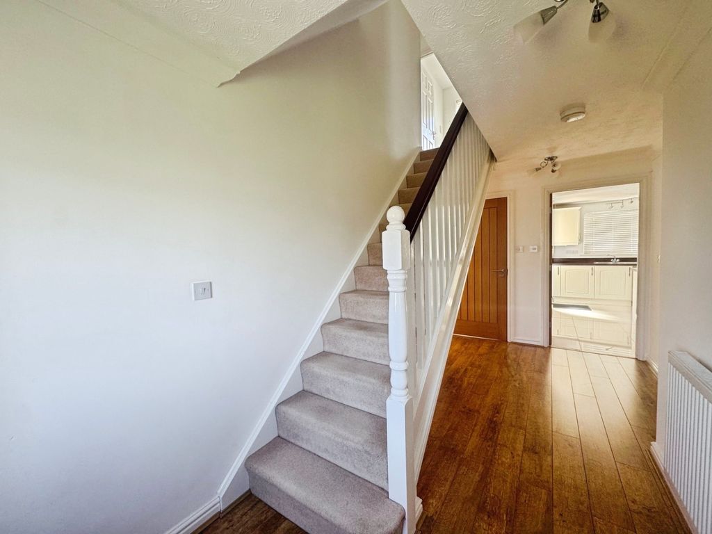 Property photo 2 of 22 5177675