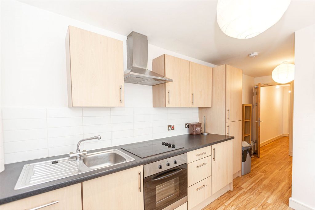 Property photo 3 of 10 Picture No. 23