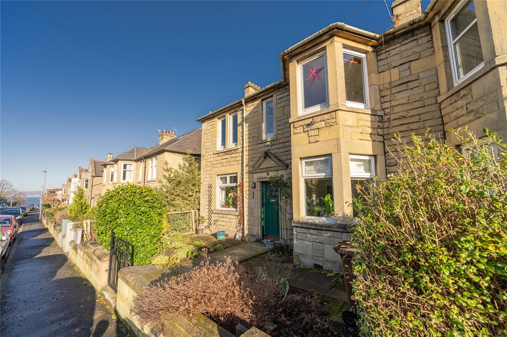 Property photo 1 of 33 Front Aspect