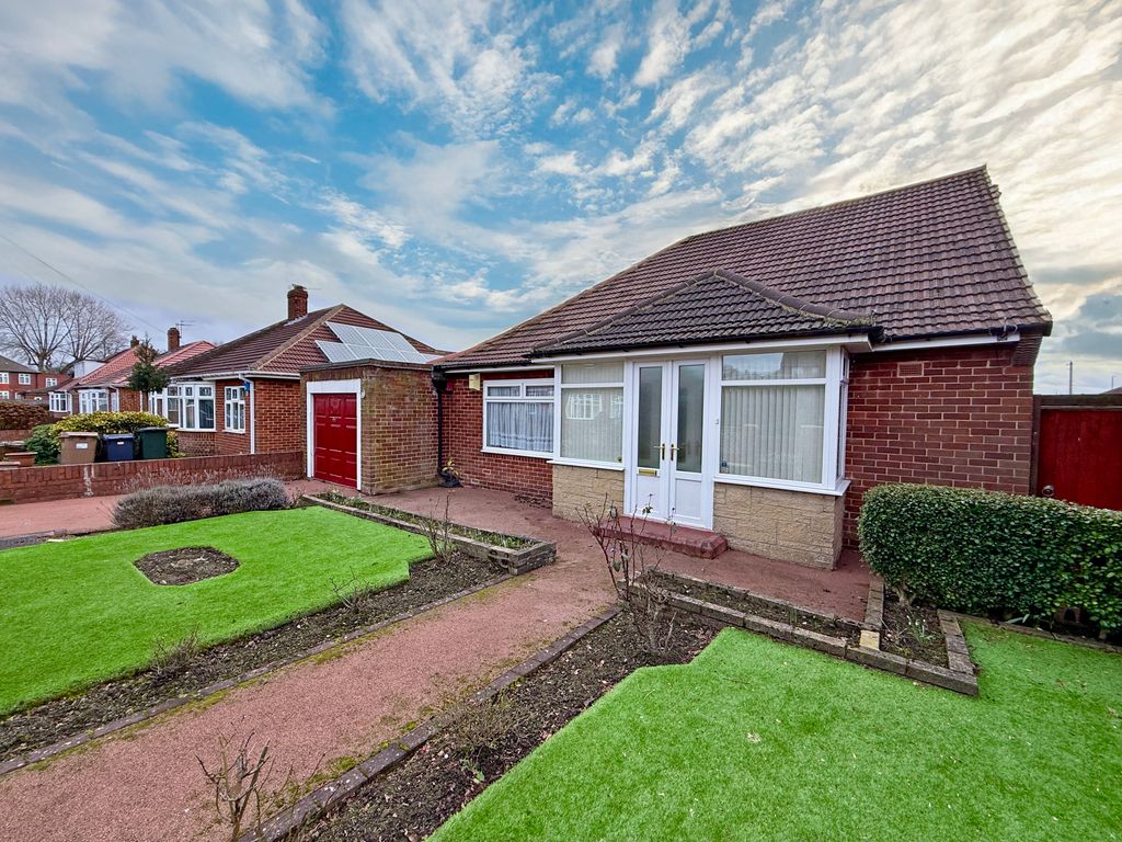 Property photo 2 of 18