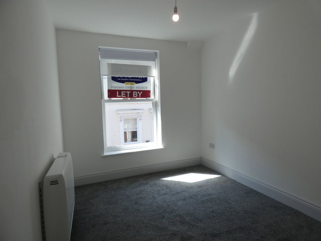 Additional image 6 of 2 bed flat to rentGraham Road, Malvern, Worcestershire WR14