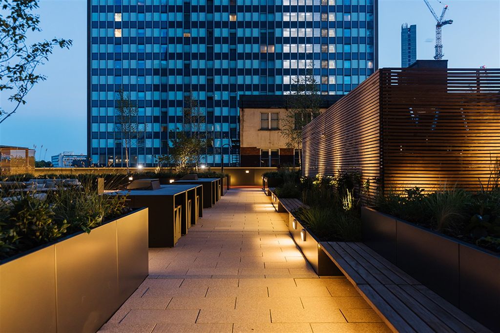 Property photo 1 of 33