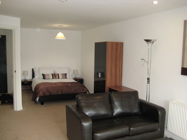 Property photo 3 of 3 Similar Studio