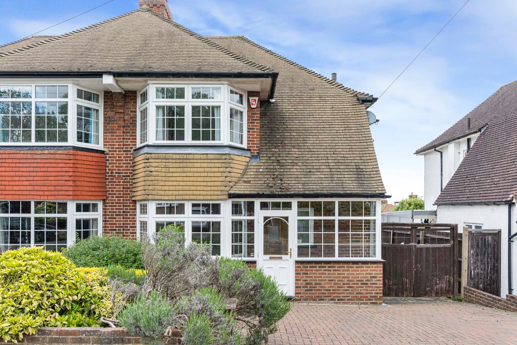 Property photo 1 of 16