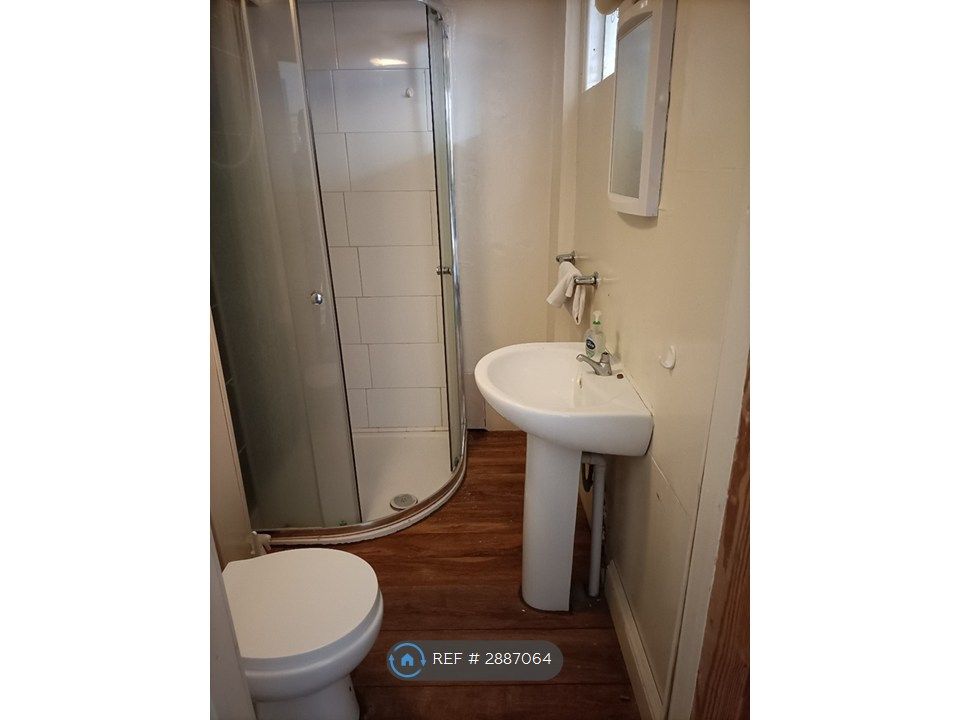 Property photo 3 of 3