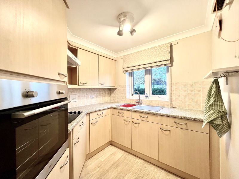 Property photo 2 of 15 Kitchen