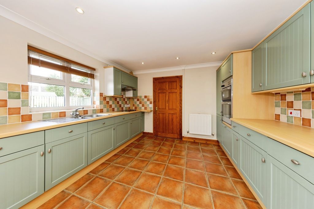 Property photo 3 of 23 Pbox-Img.Jpg