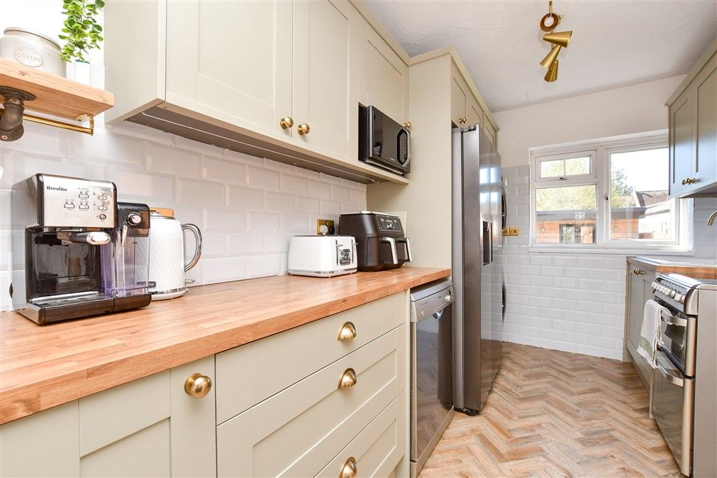 Property photo 3 of 18 Kitchen/Diner