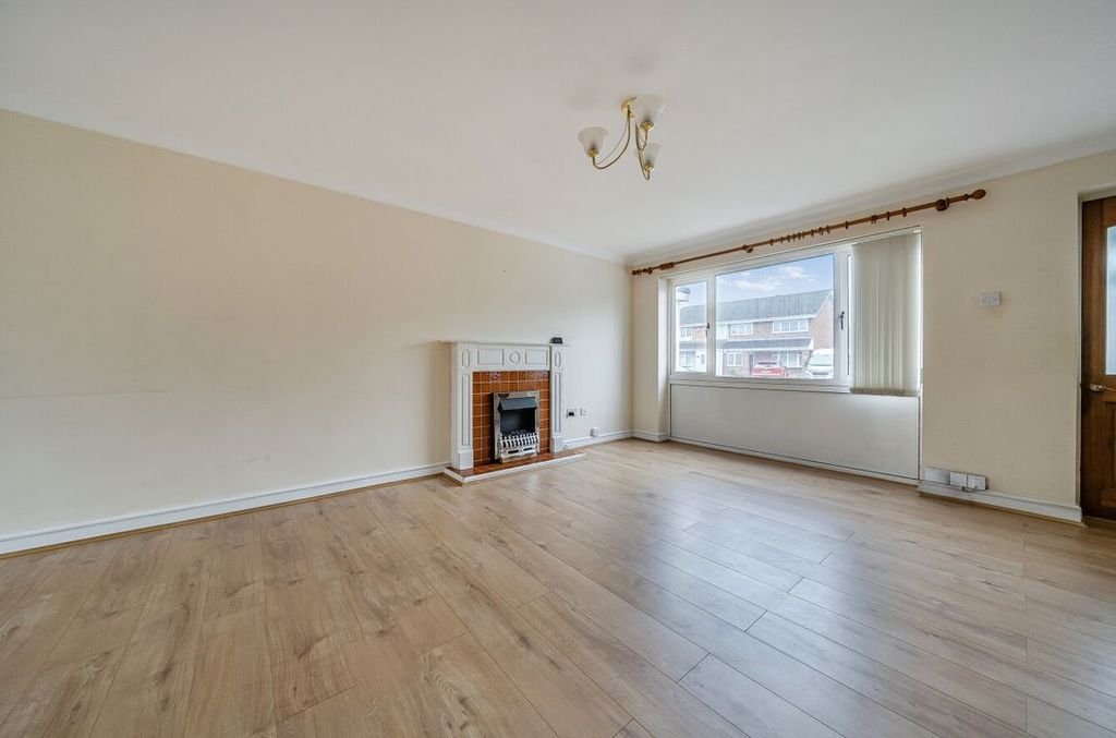 Property photo 2 of 20 1393704196942Ae025579c