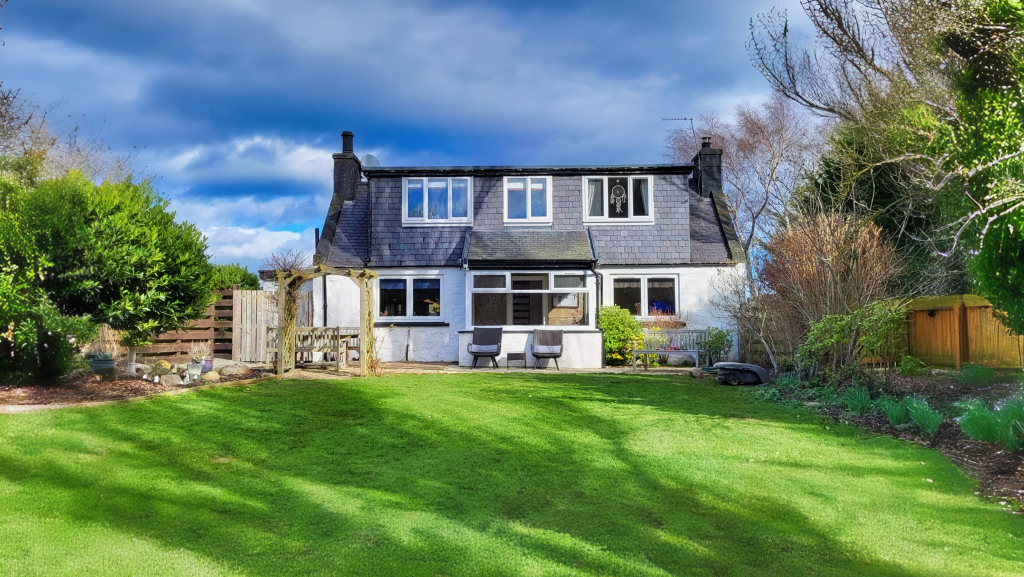 Property photo 1 of 47