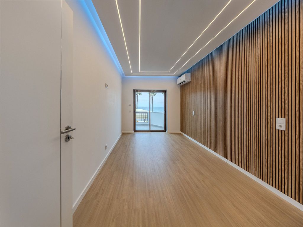 Property photo 3 of 15 Picture No. 06
