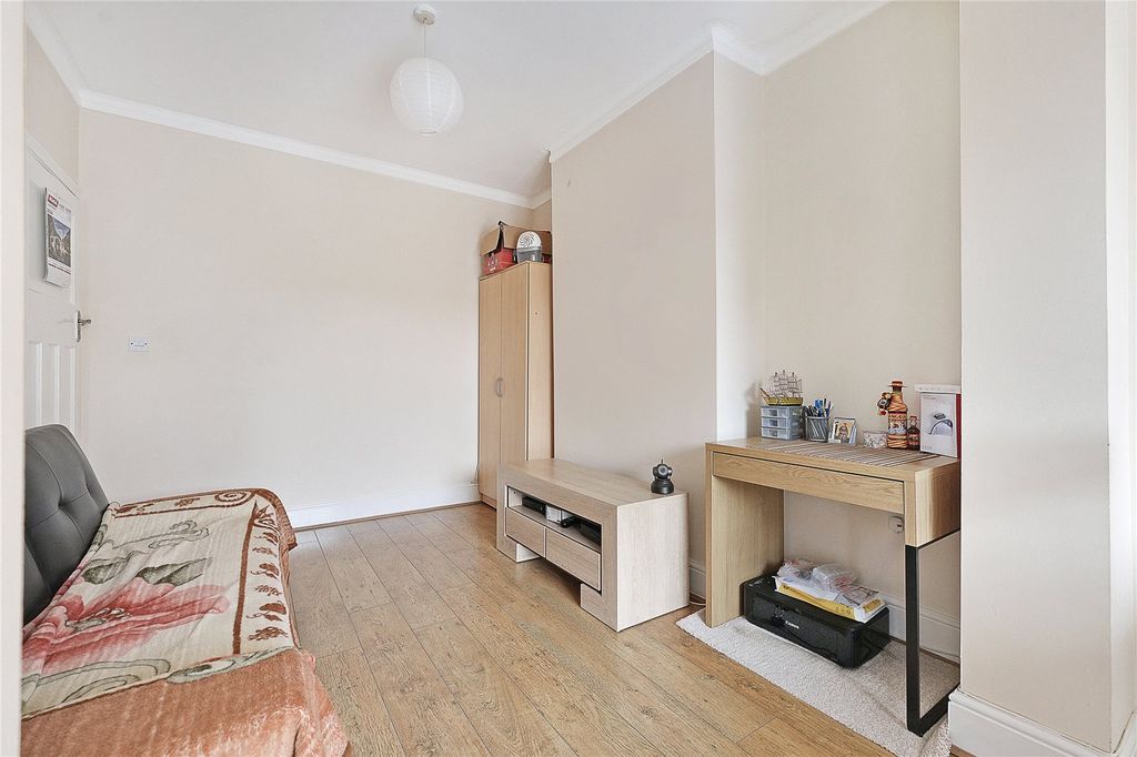 Property photo 3 of 11 Picture No. 13