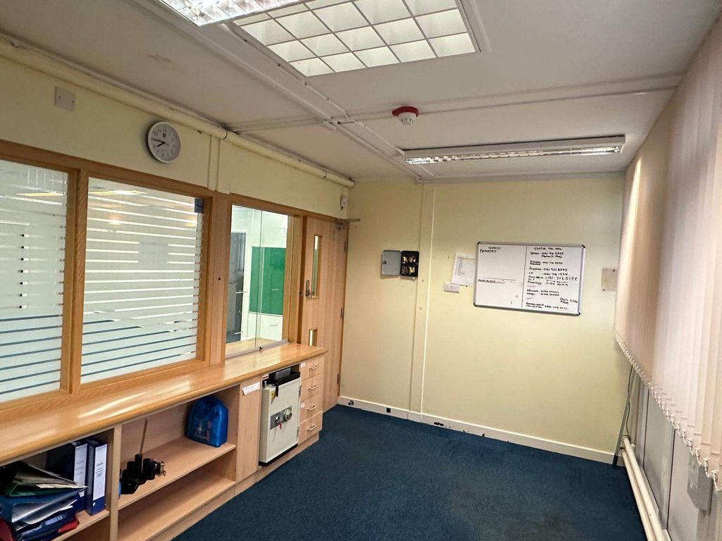 Property photo 2 of 25