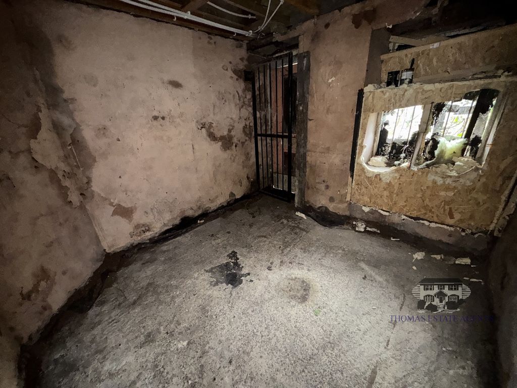 Additional image 19 of 5 bed property for saleYstrad Road, Pentre, Rhondda Cynon Taff CF41
