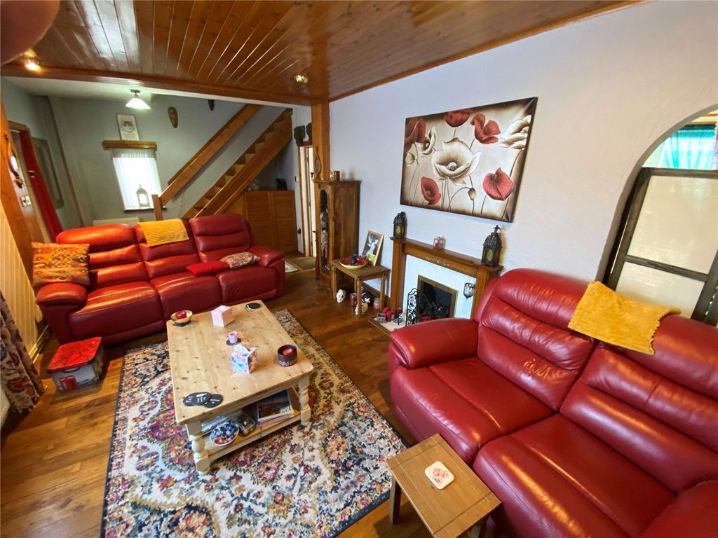Property photo 2 of 15 Picture No. 05