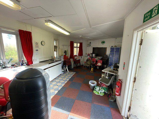 Property photo 2 of 5 Picture No. 02