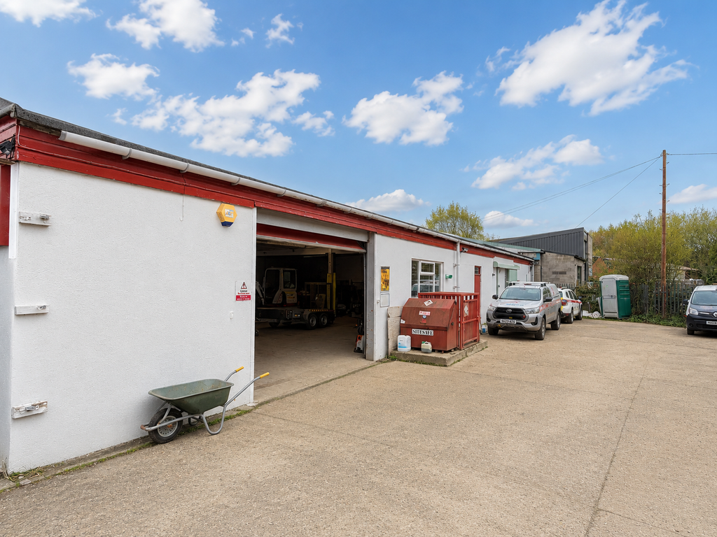 Property photo 2 of 12