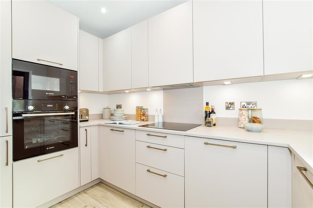 Property photo 1 of 14 Kitchen
