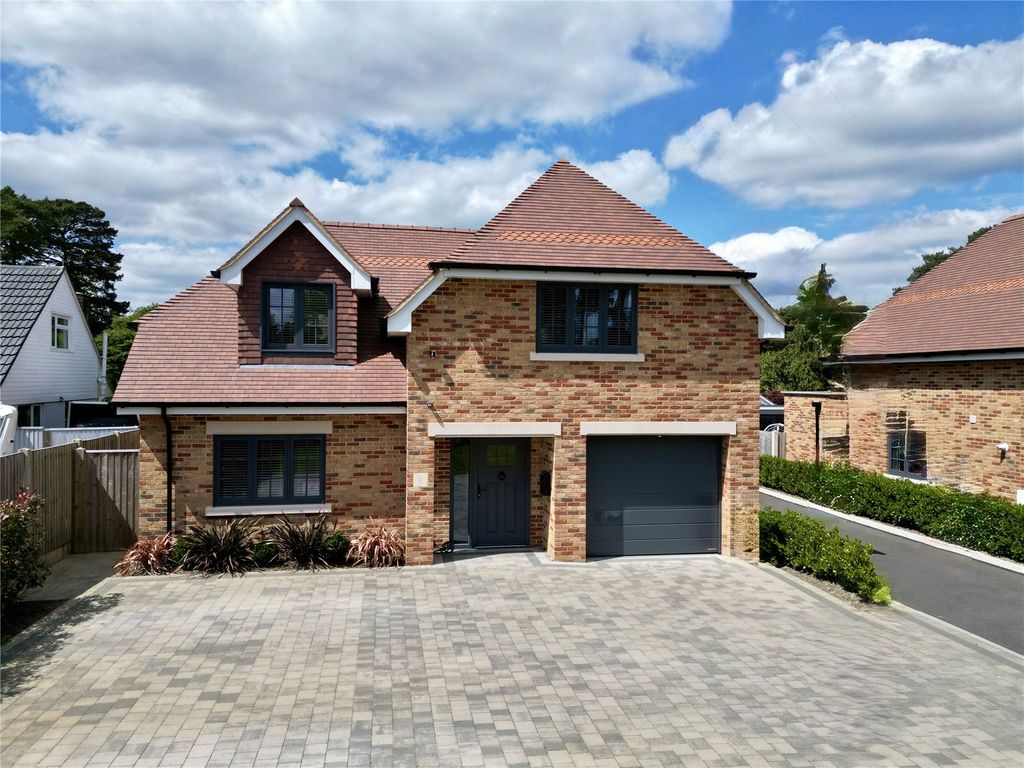 Property photo 1 of 17 Picture No. 29