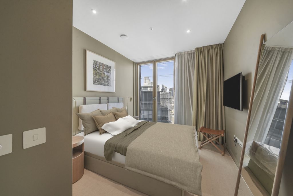 Property photo 3 of 15 Dsc_0541_High