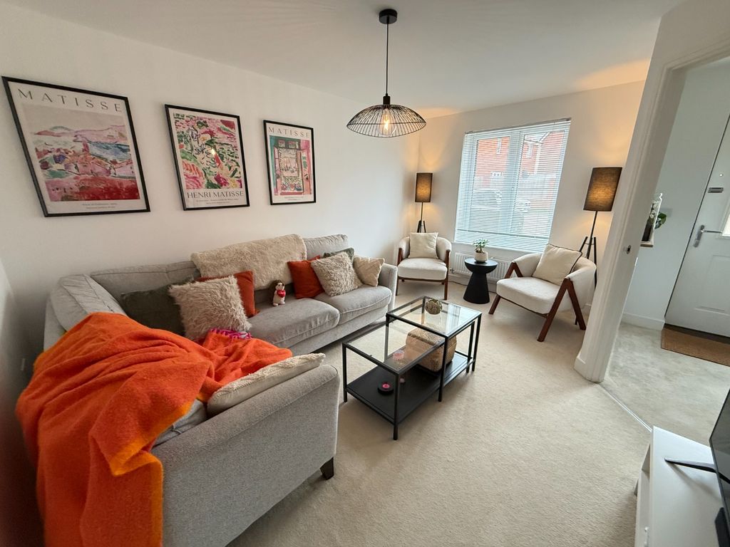 Property photo 3 of 15 4187896