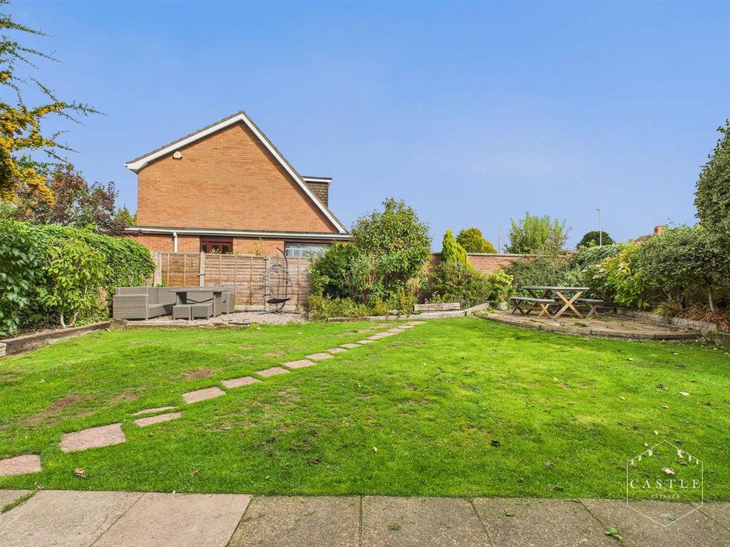 Property photo 2 of 23 Outside