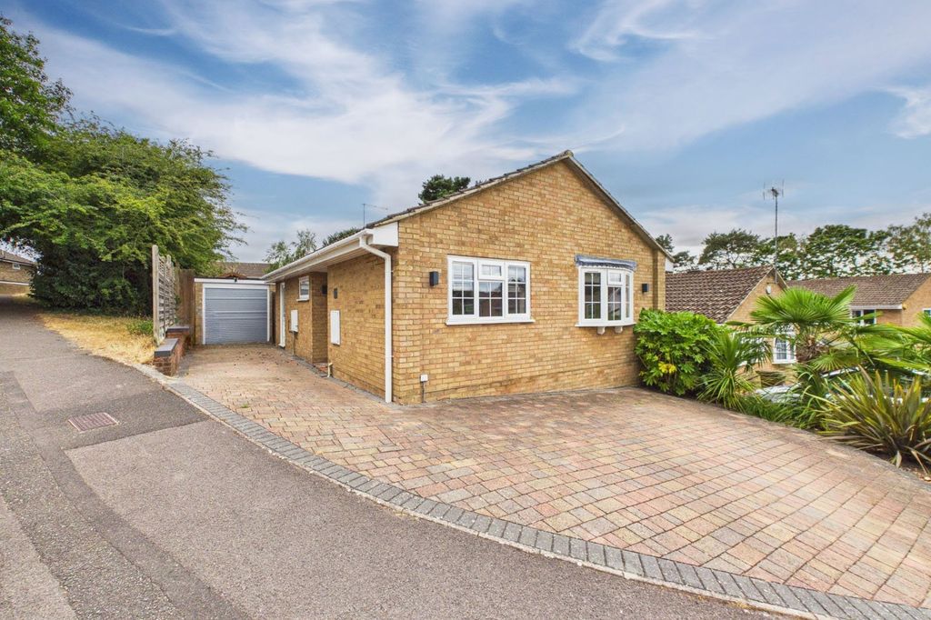Property photo 1 of 11 Picture No. 34