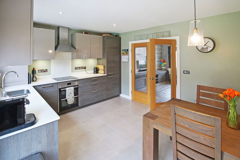 Property photo 3 of 31 Photo 7