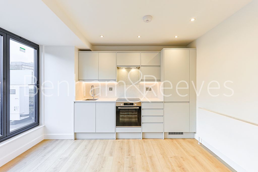 Property photo 2 of 13