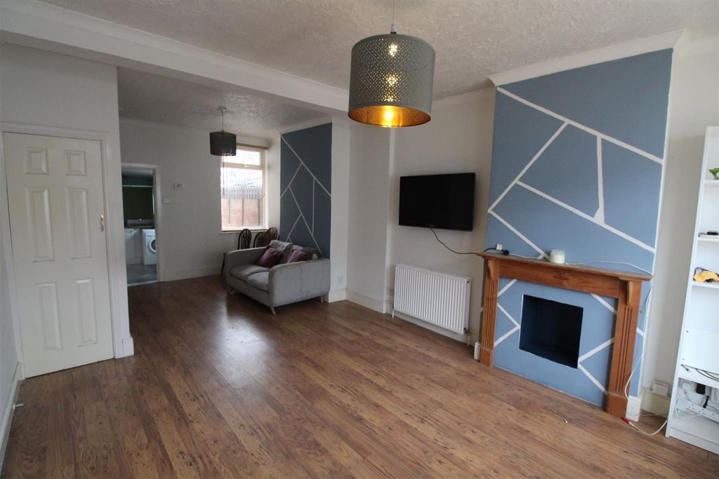 Property photo 2 of 11 Img_8414.Jpg