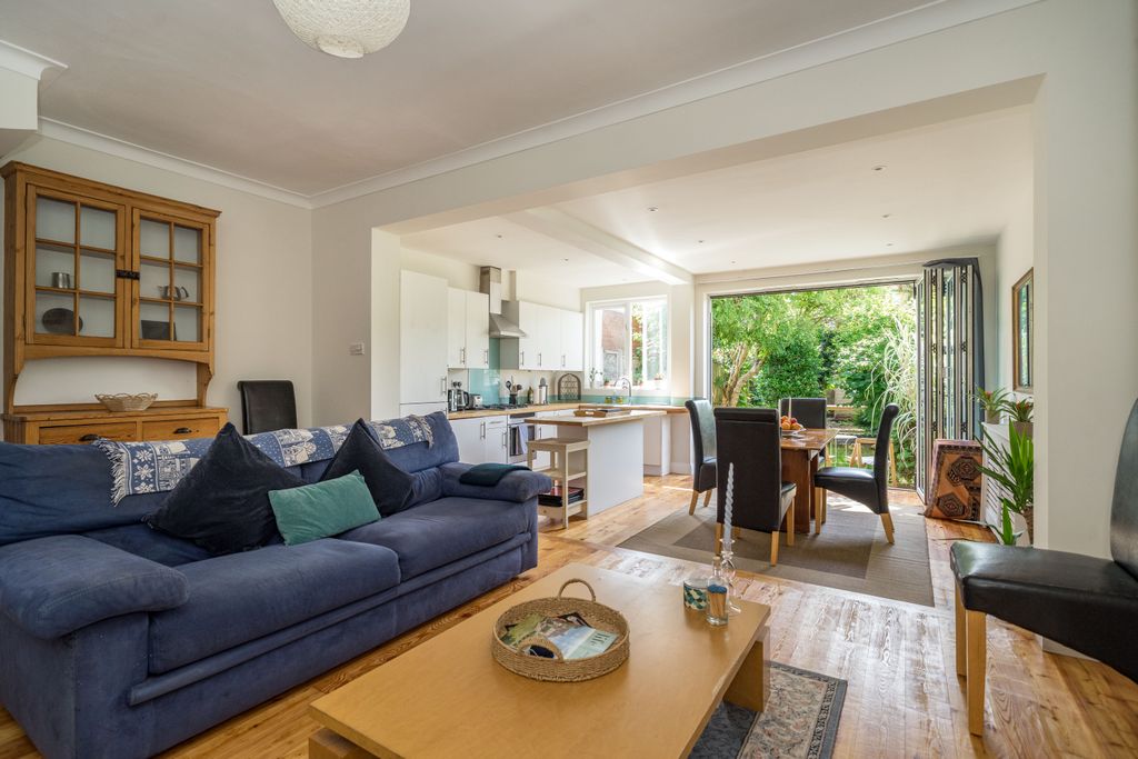 Property photo 3 of 37 3
