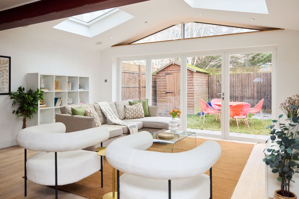 Property photo 1 of 21