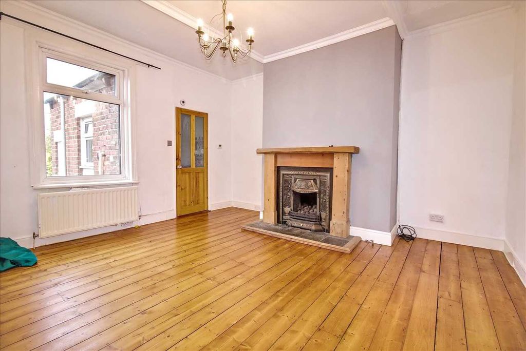 Property photo 2 of 9 Lounge