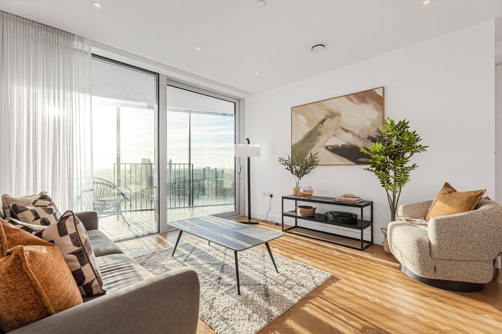 Property photo 1 of 26