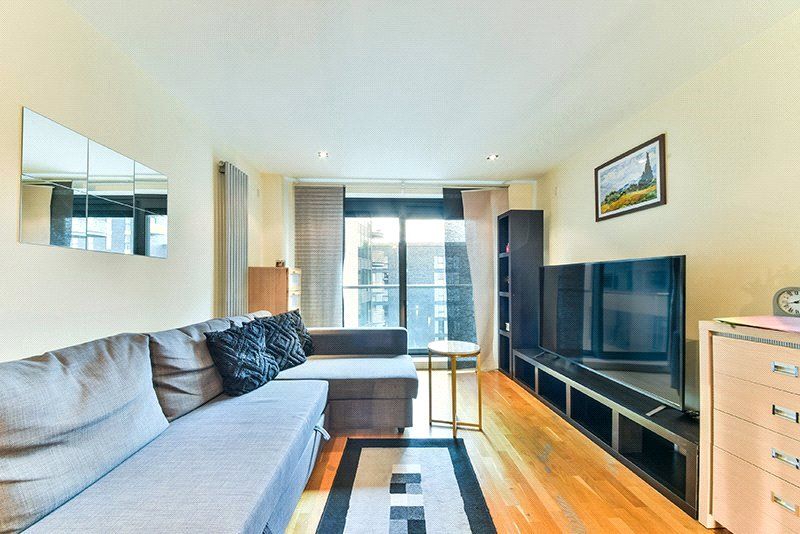 Property photo 2 of 11 Millharbour