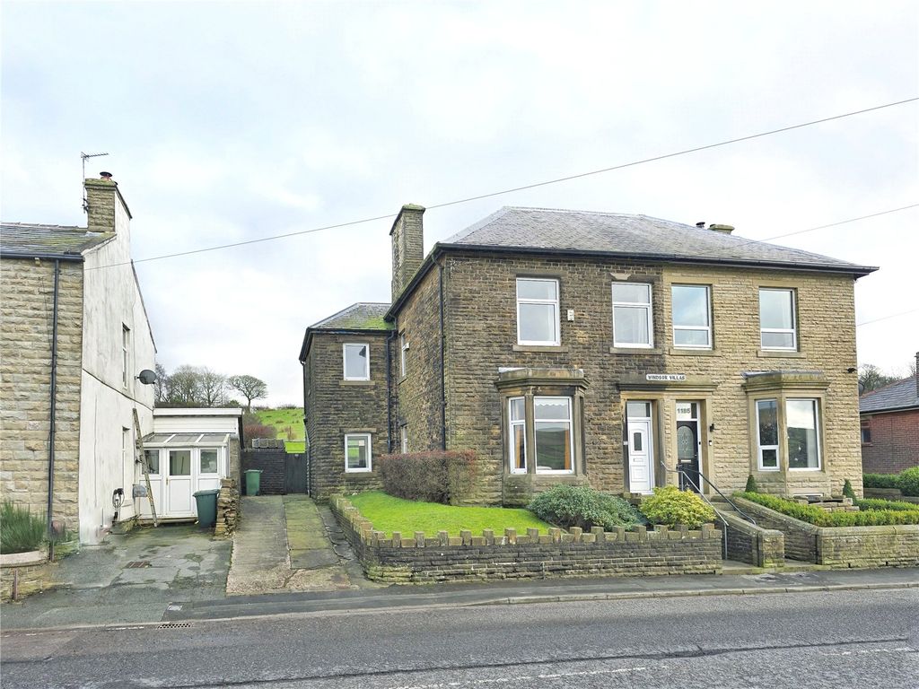 Property photo 1 of 24 Lareg Period Home