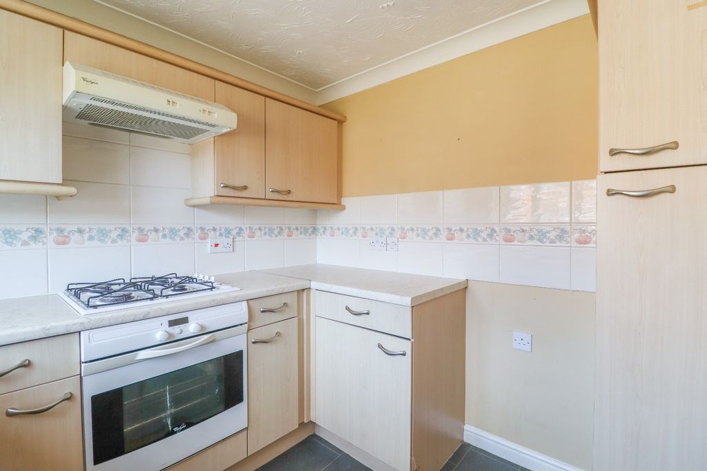 Property photo 3 of 14 2571235