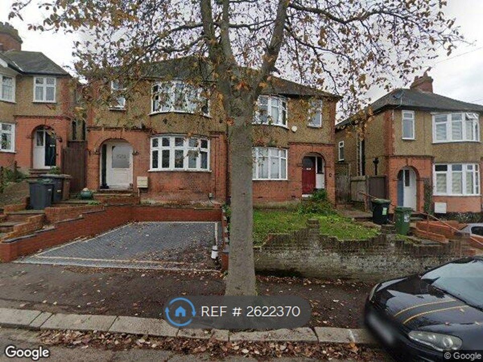 Property photo 1 of 3